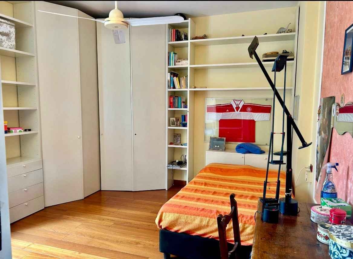 Immagine principale: AFFITTO STANZA DOPPIA USO SINGOLO - SOLO DONNE (STUDENTESSE/LAVORATRICI)